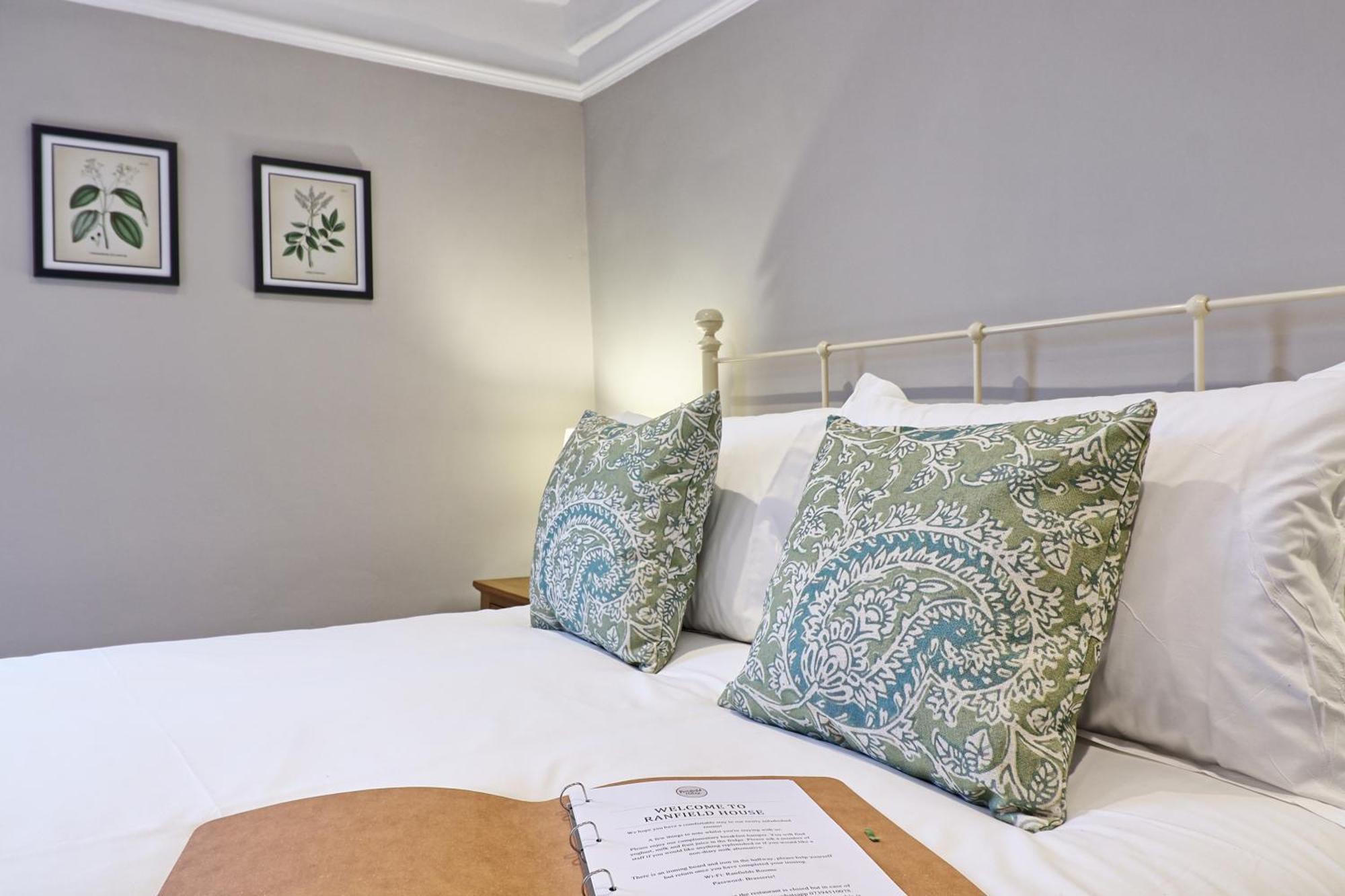 Ranfield'S Brasserie Hotel Rooms Coggeshall Exterior photo