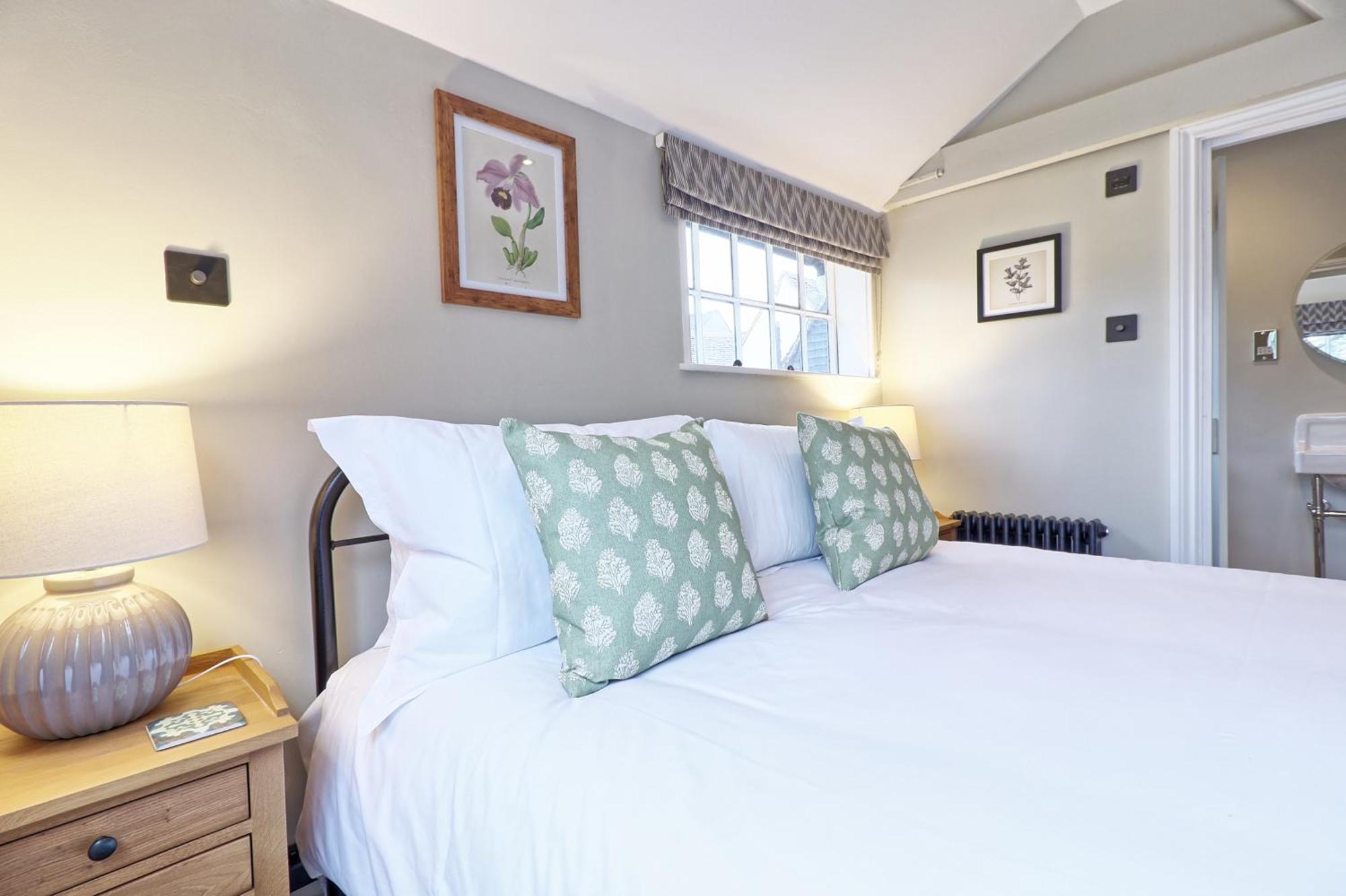 Ranfield'S Brasserie Hotel Rooms Coggeshall Exterior photo